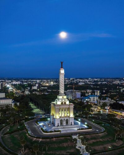 Monumento a los Héroes de la Restauración 