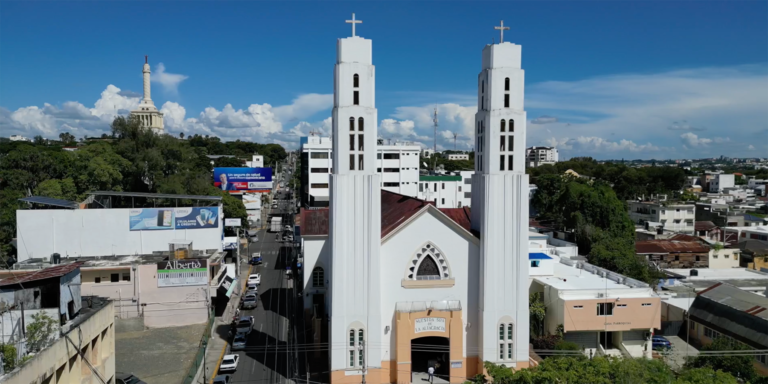 Iglesia La Altagracia 768x384