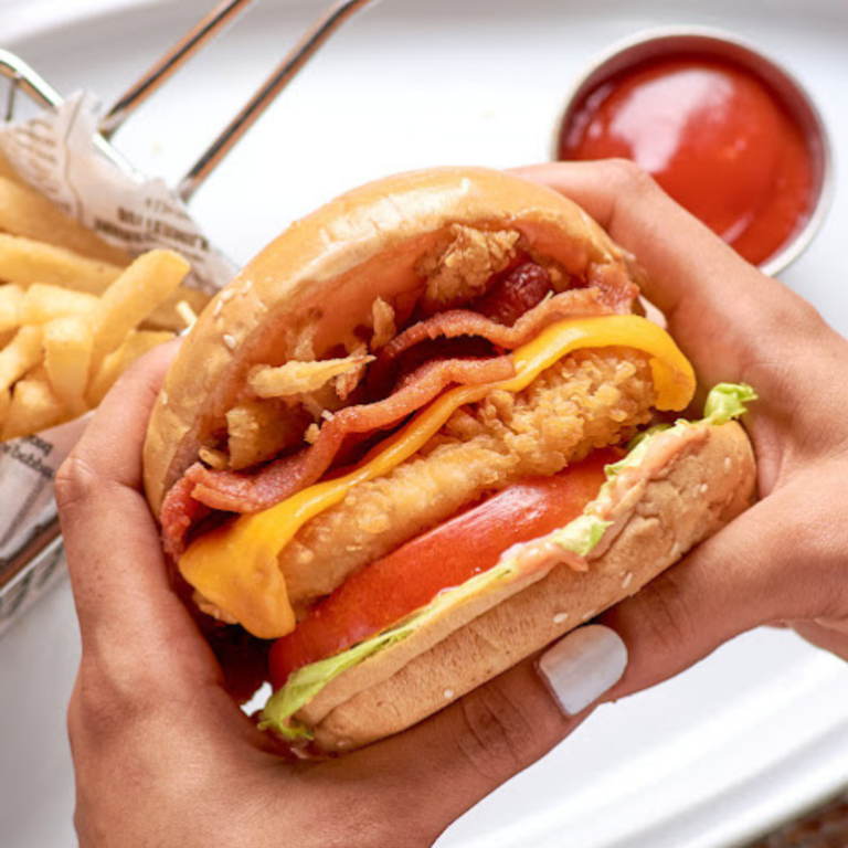 OCIO GASTROPUB 2 768x768