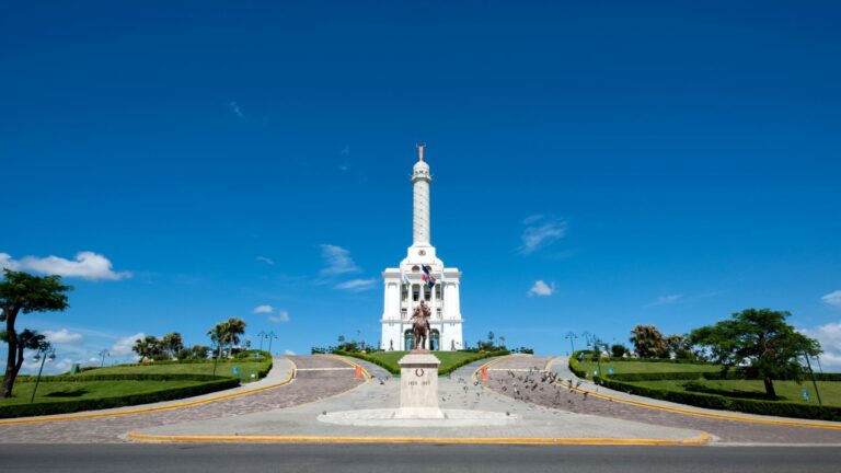 monumento a los heroes de la restauracion santiago 1920x1080 78fa0b54 0060 ac4e 3c121cde8879efb8 768x432